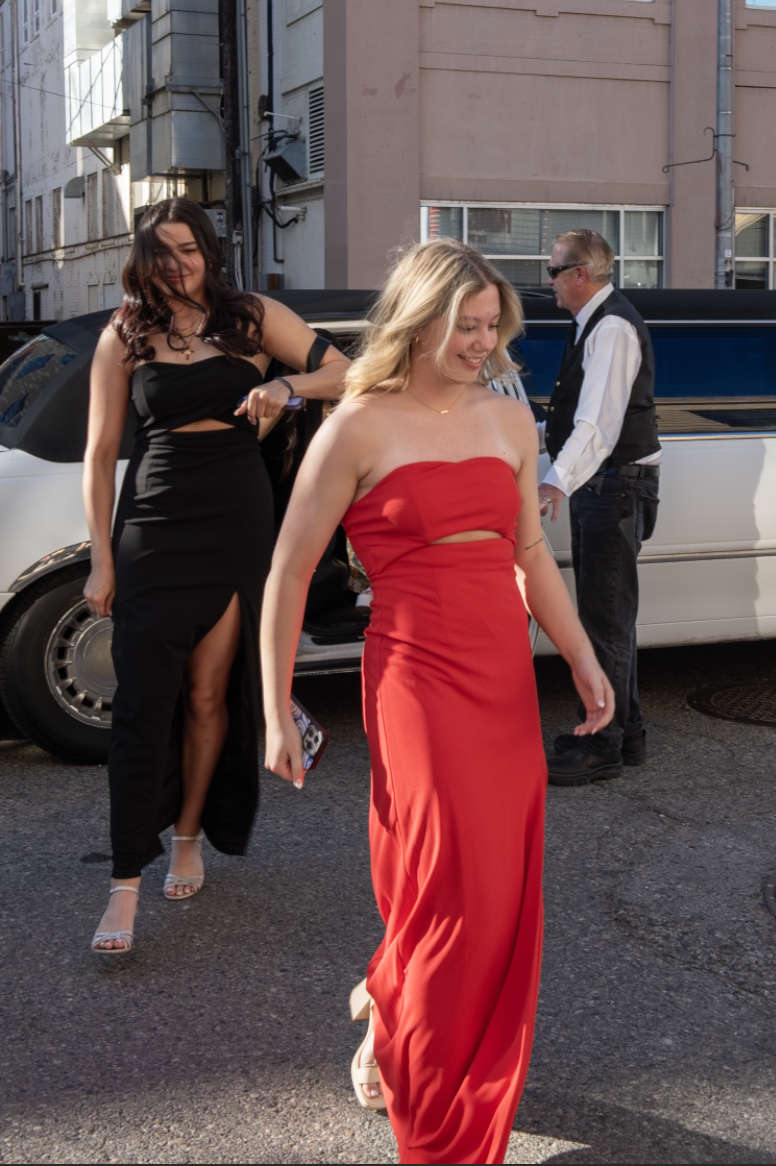 5.7.25 (From front to back) Juniors Riley Chambless and Mirkalla Martinez stepping out of the limo. 